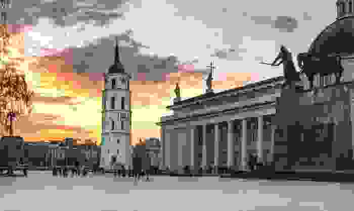 Atardecer desde la Catedral de Vilnius